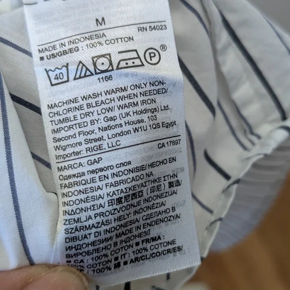 GAP Striped Shirt in White and Blue - Picture 9 of 10